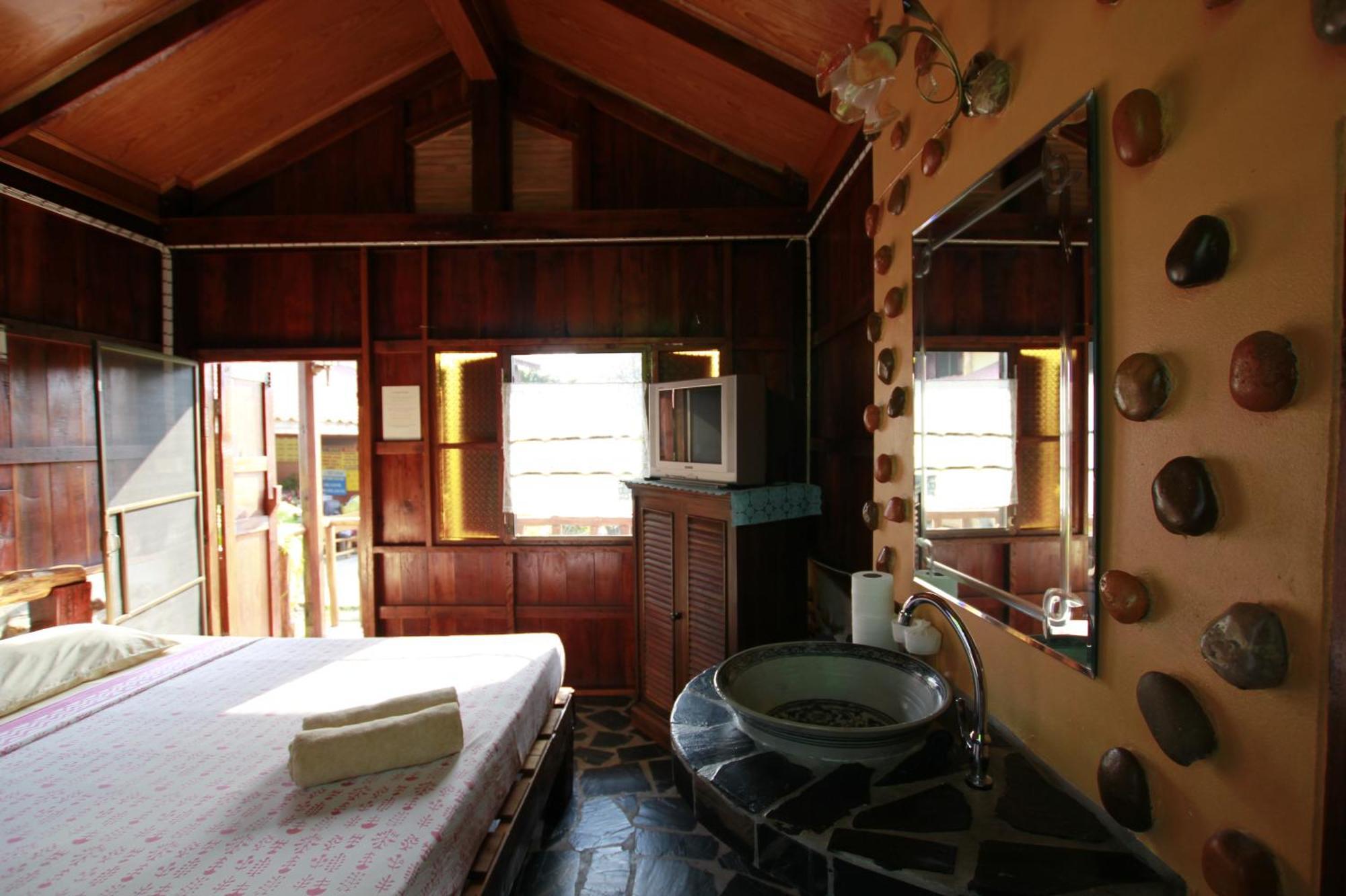 J&J Guesthouse Sukhothai Zimmer foto