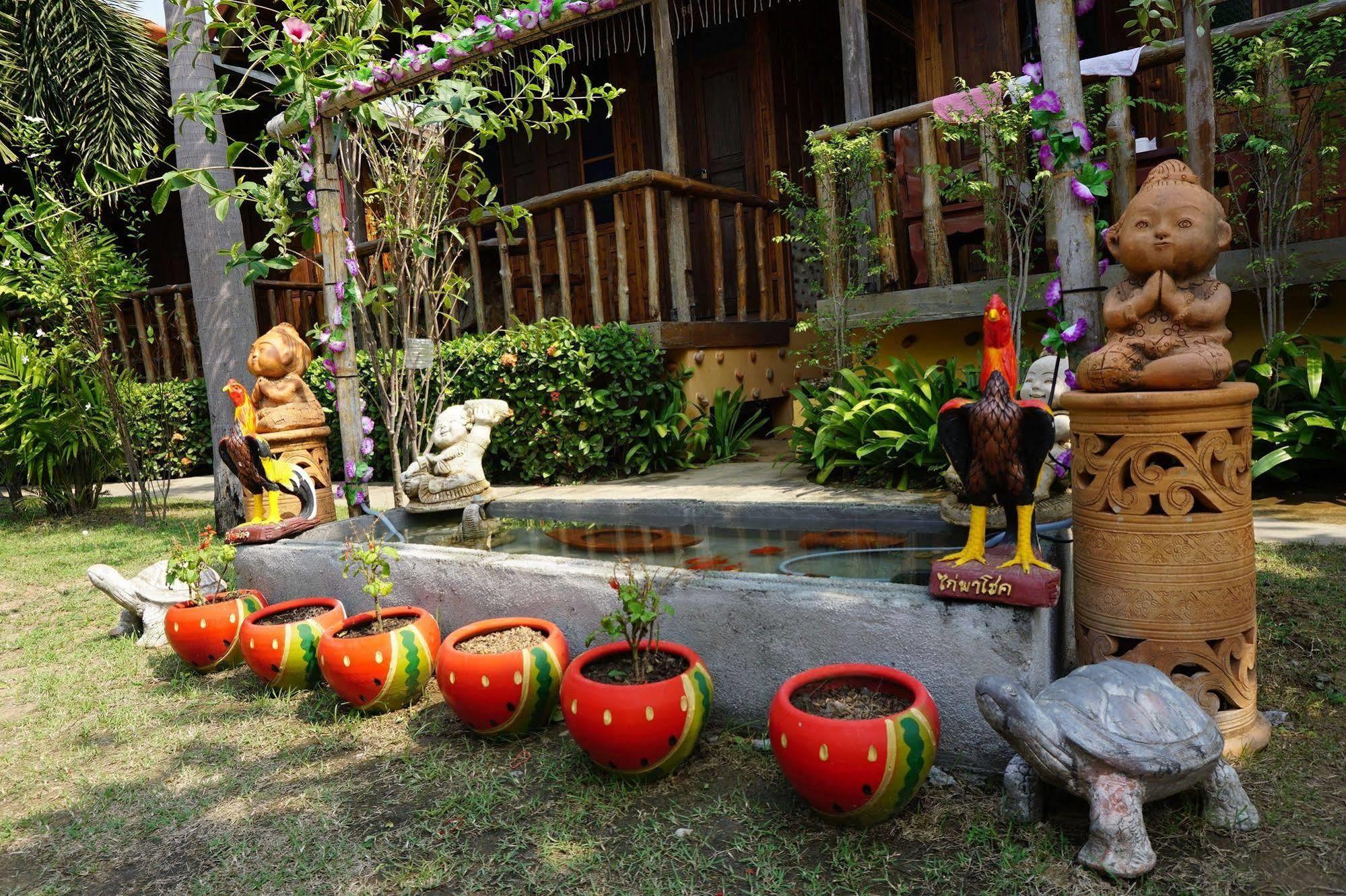 J&J Guesthouse Sukhothai Exterior foto